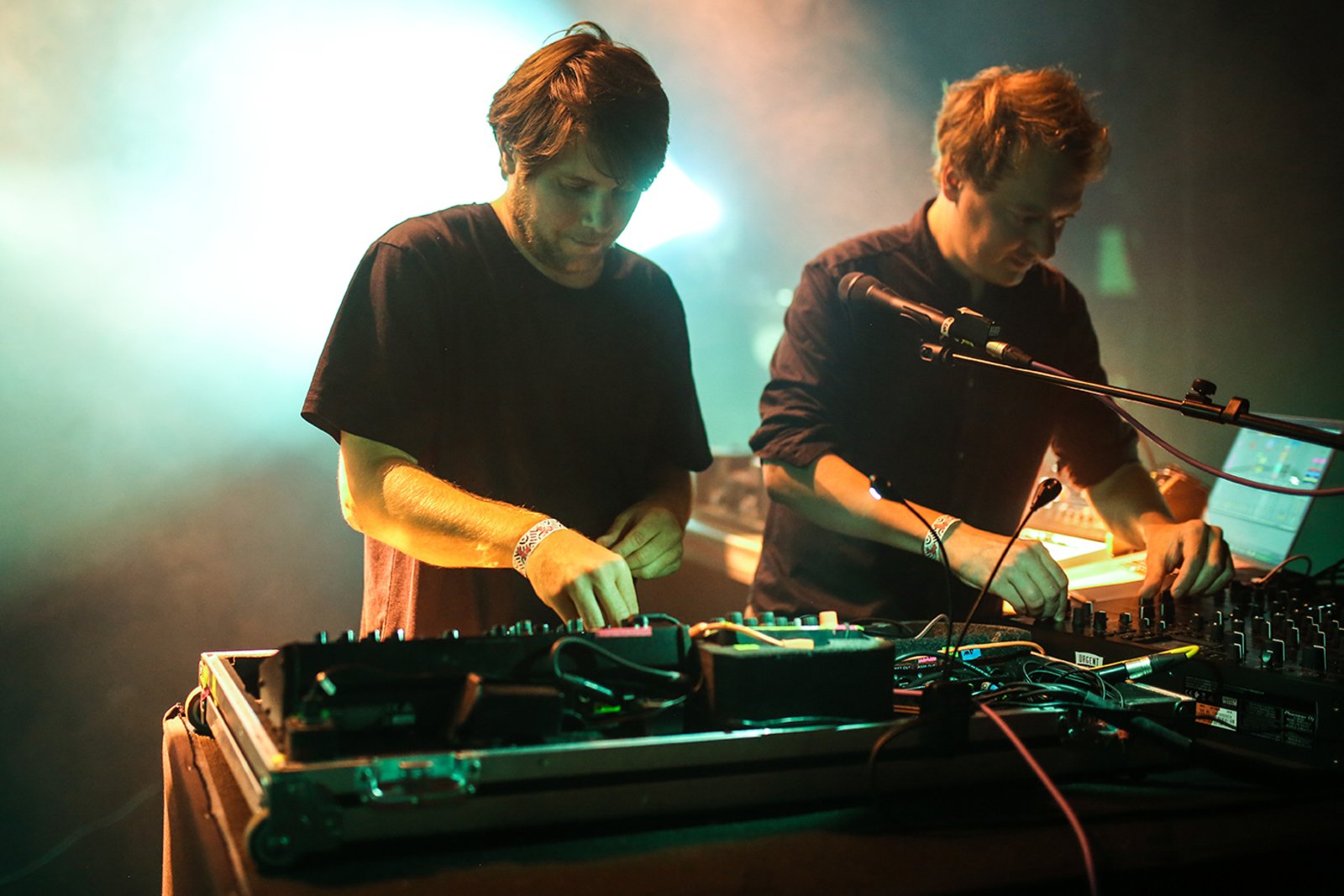 eb3e74_03a23114524449868ed5d6d5d1429b95~mv2