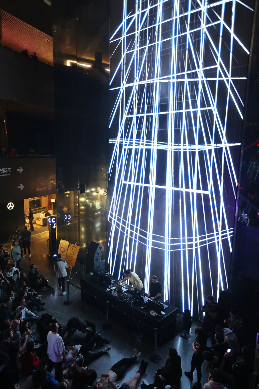 eb3e74_0f27a4edcaab4cfe9afa824b000e0e2c~mv2