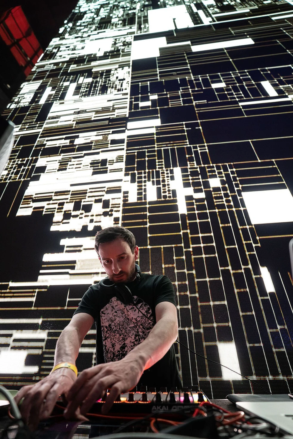 eb3e74_295ff77bef5441baa7a03b7d3bbc92cc~mv2