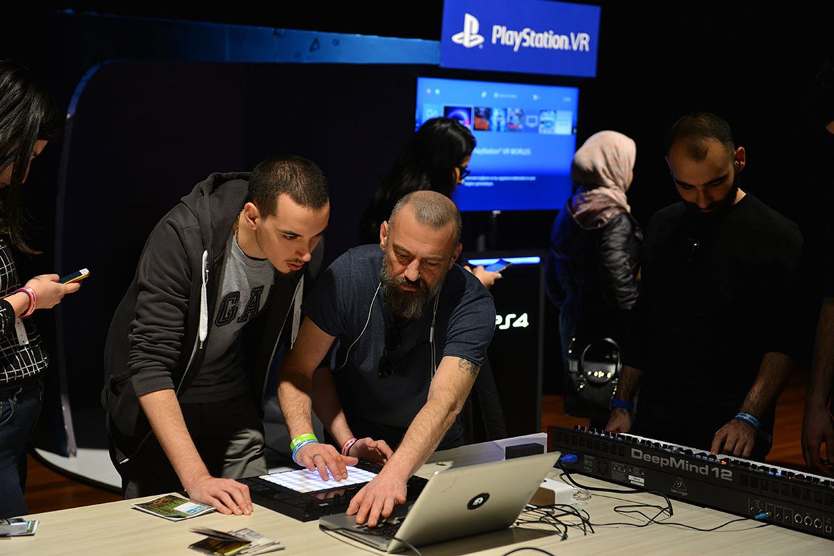 eb3e74_5b94dd187cba47f8856164afbb592971~mv2 (1)