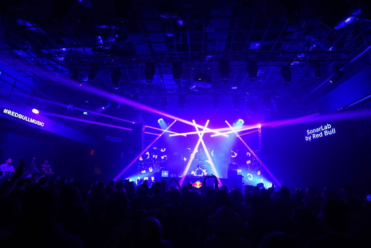 eb3e74_bf1ea40ce0284db190de1a270fe2123a~mv2