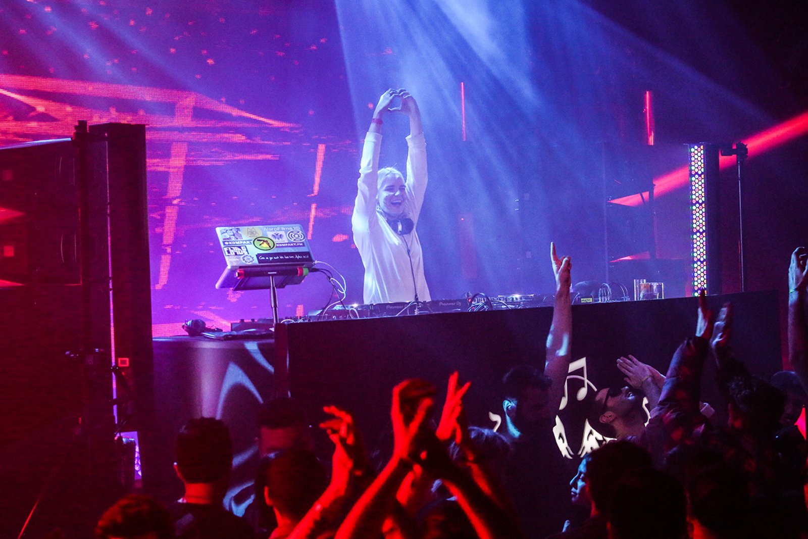 eb3e74_dd73cdd2c6fc4a80be2202dc79018bca~mv2 (1)